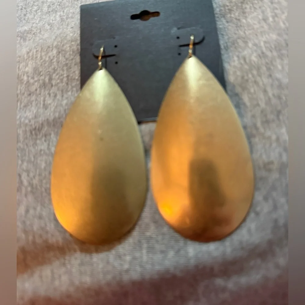 Gold Teardrop Earrings NWT